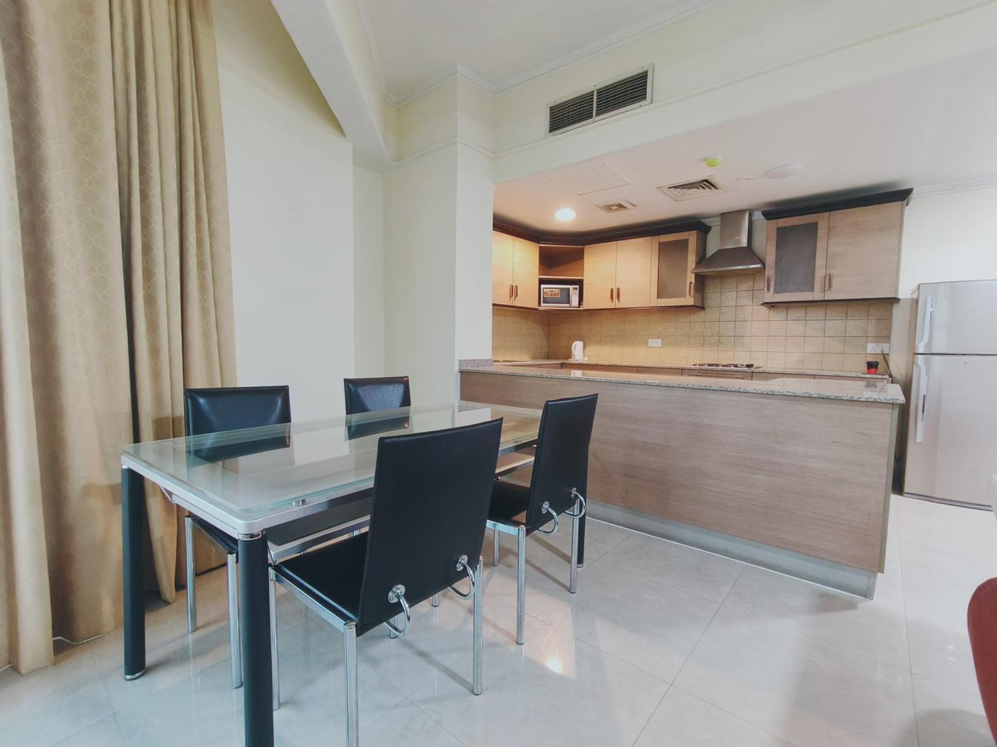 Marina Tower Hotel Manamah Buitenkant foto